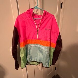 Cotopaxi women’s windbreaker